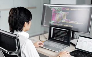 开封 ,php声明和调用变量的符号是什么？